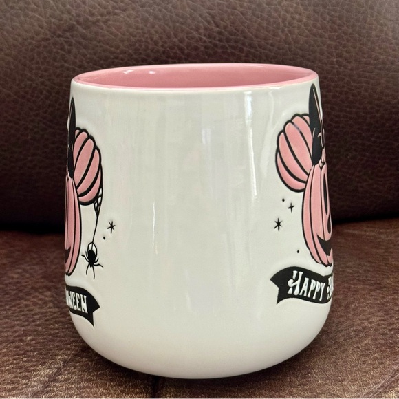 Disney Happy Halloween Minnie Mouse Jack O’Lantern with Spider Mug - Picture 9 of 10